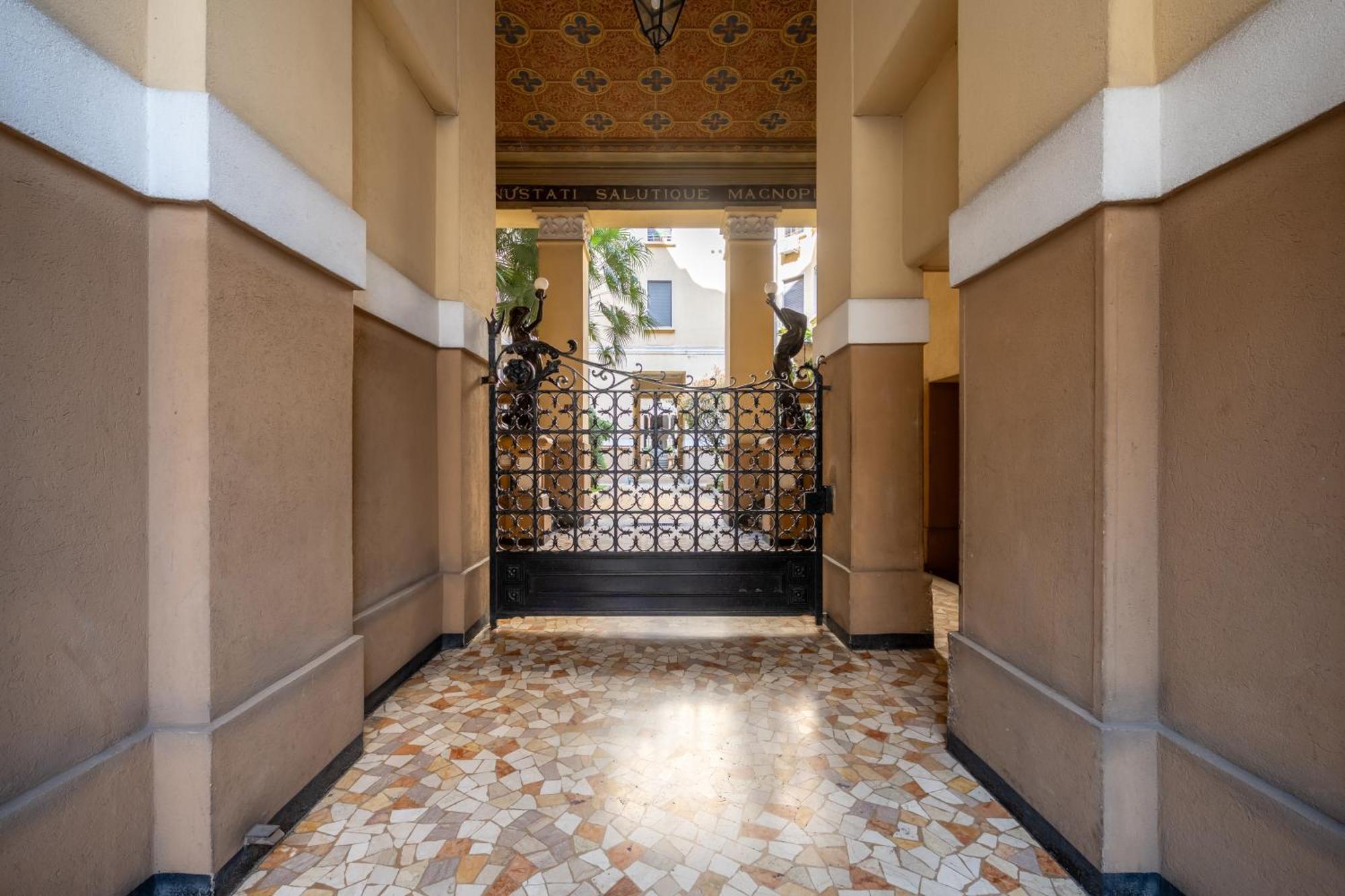 Life Is Beautiful Porta Romana Apartment Милан Экстерьер фото